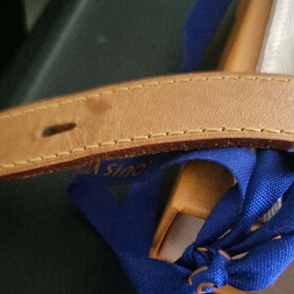 Louis Vuitton Tan Leather Strap with Gold Hardware - Picture 2 of 16